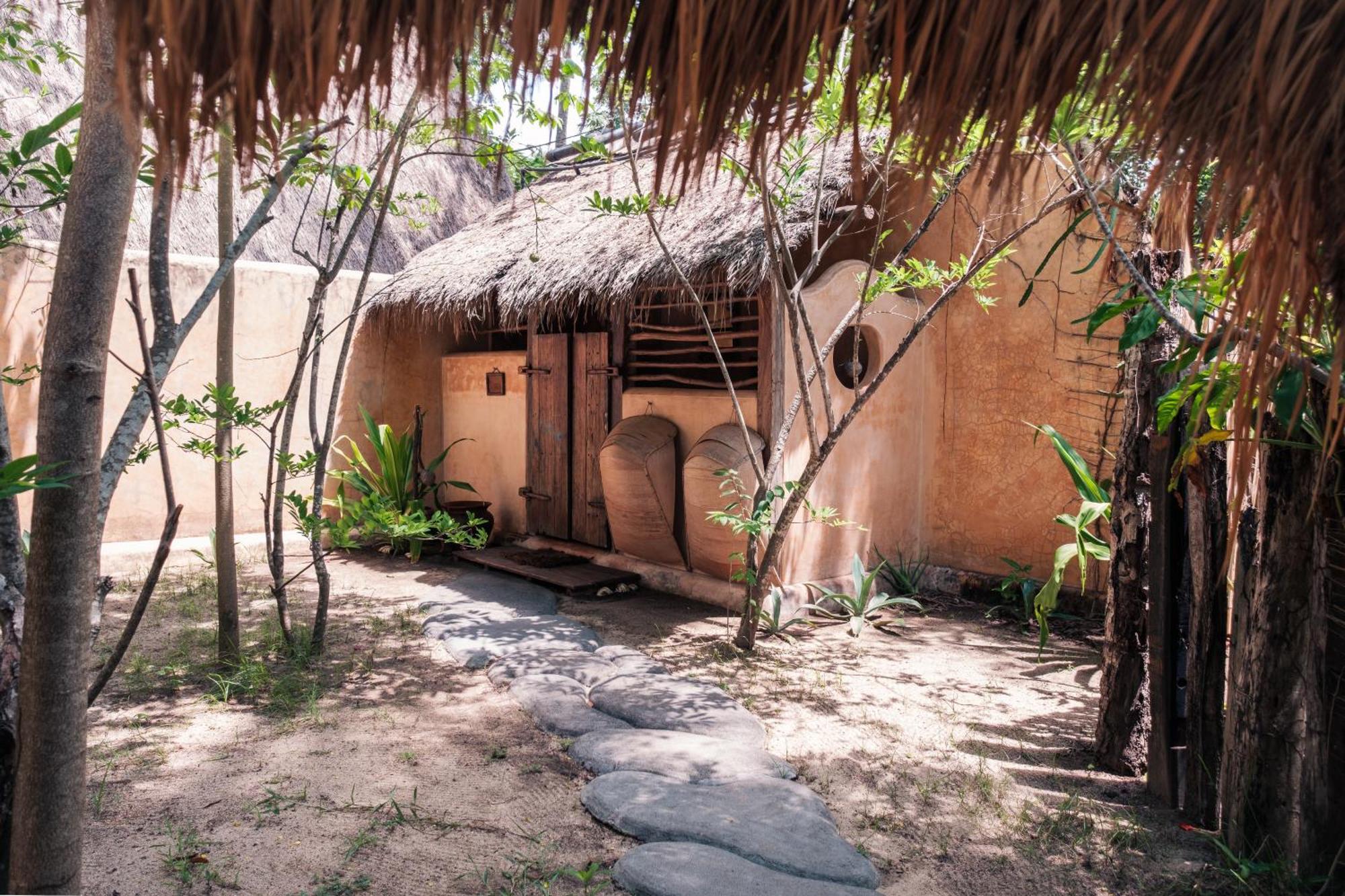 Gili Asahan Eco Lodge & Restaurant Exterior photo